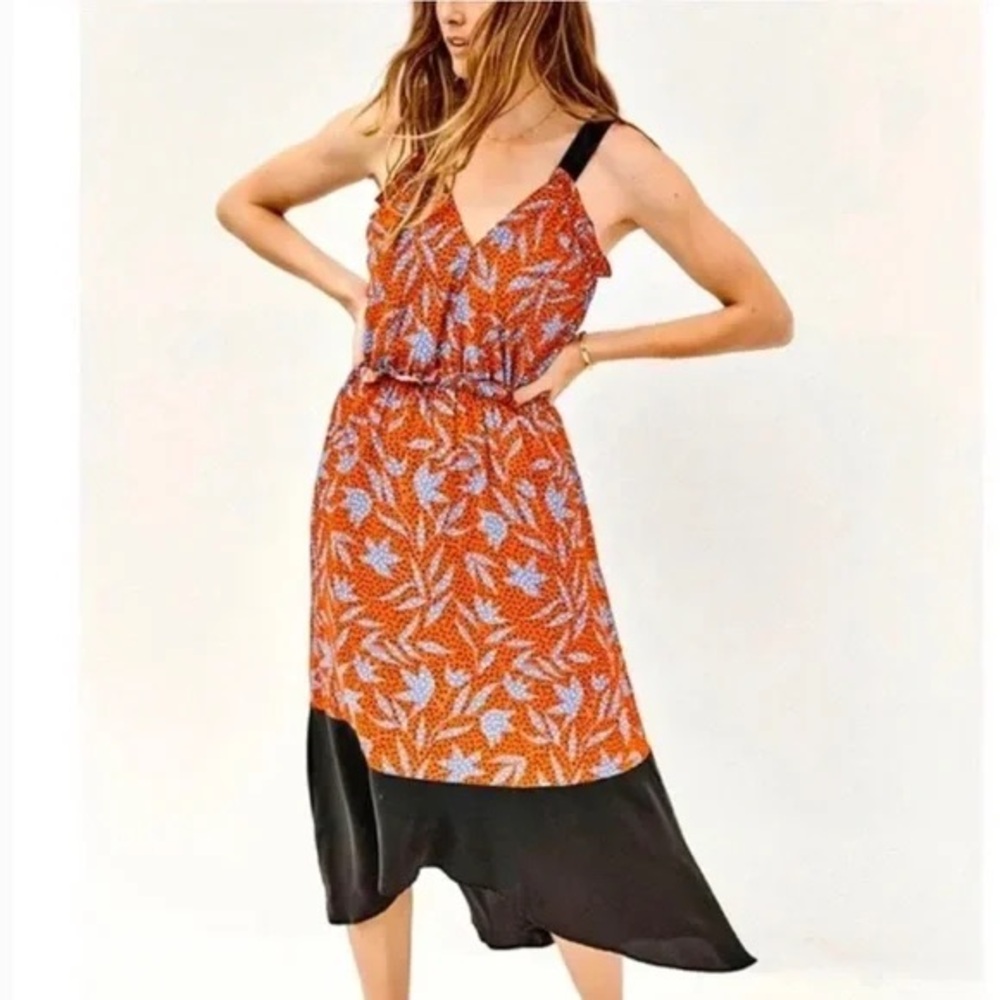 Amour Vert Kirstie Silk Midi Dress